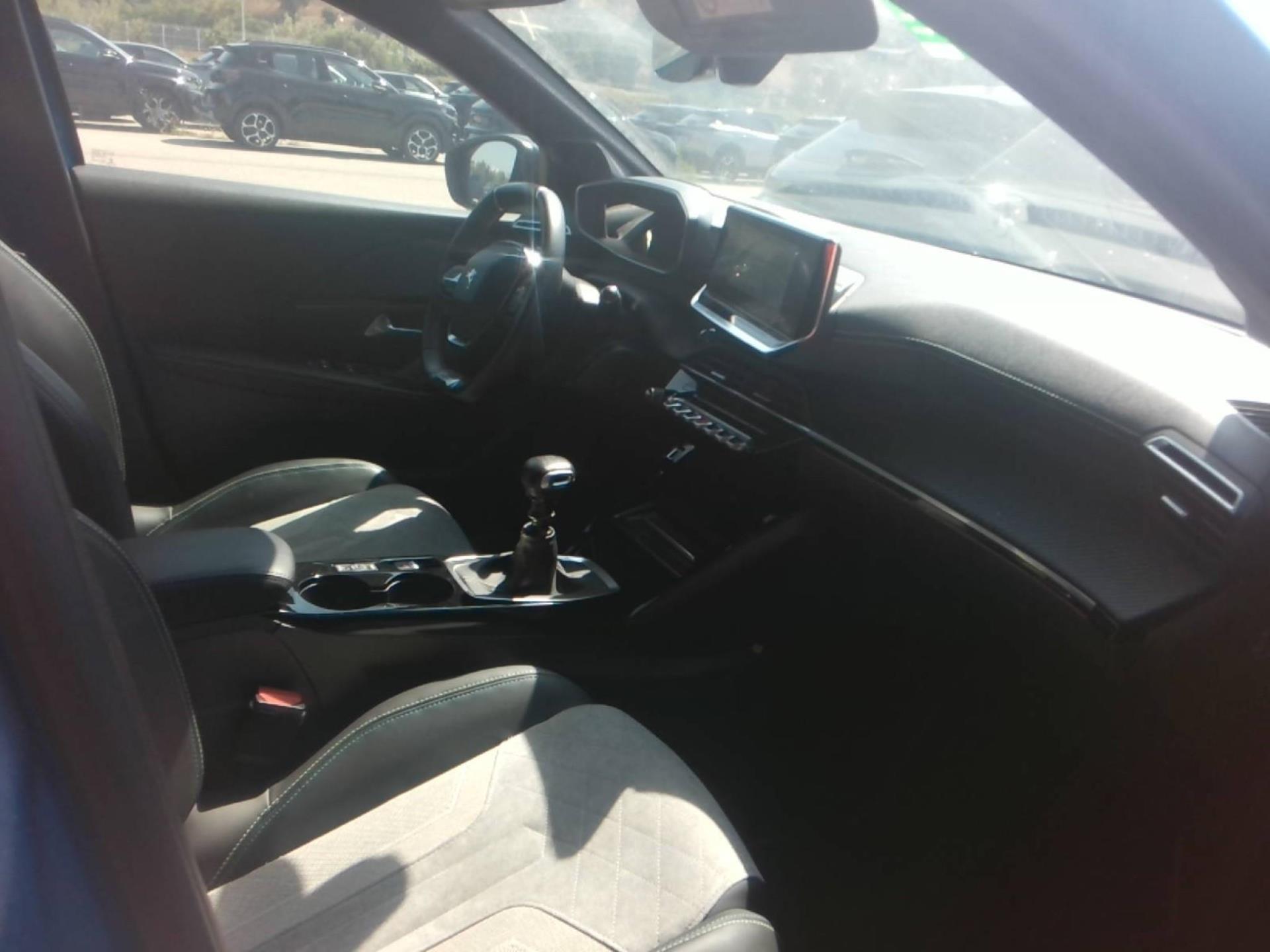 Peugeot 208 PureTech 100 S&S BVM6 GT Pack 2021
