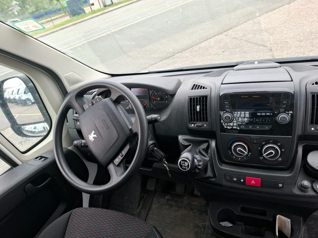 Peugeot BOXER CC 335 L2S BLUEHDI 140 S&S PRO SR 2020