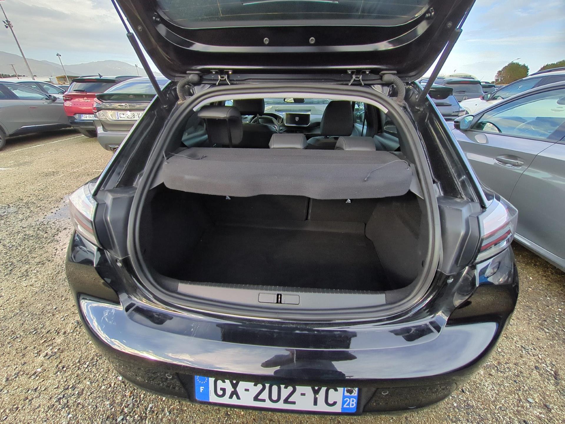 Peugeot 208 Hybrid 100 e-DCS6 Allure 2024