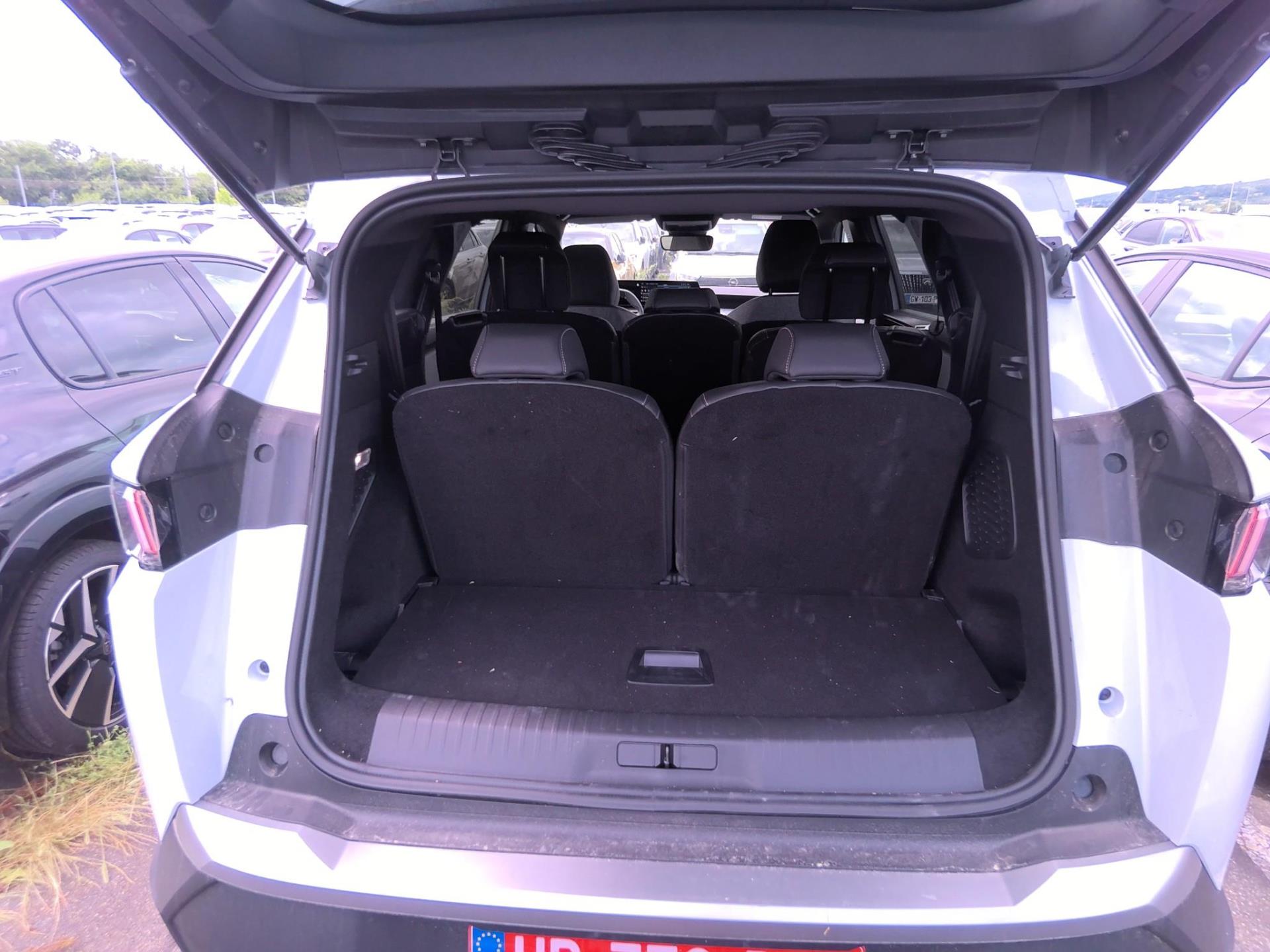 Peugeot 5008 Hybrid 136 e-DCS6 Allure 2025