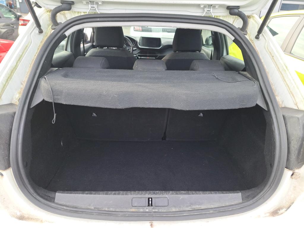 Peugeot 208 BlueHDi 100 S&S BVM6 Active Pack 2021