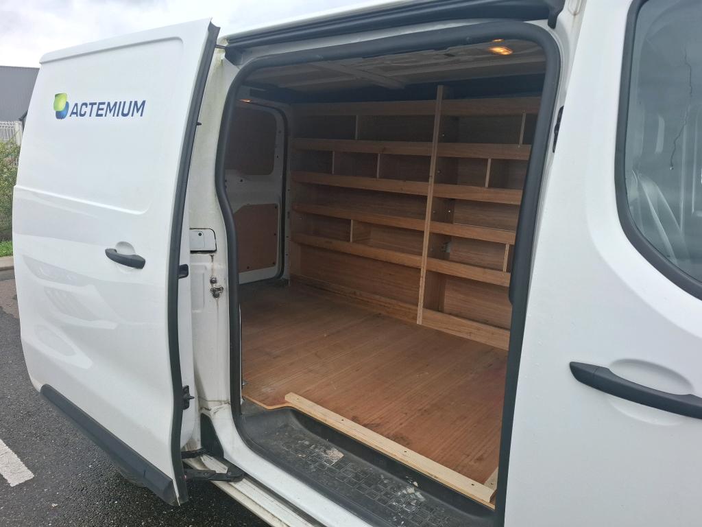 Peugeot EXPERT FGN TOLE STANDARD BLUEHDI 120 S&S BVM6 PREMIUM PACK 2018