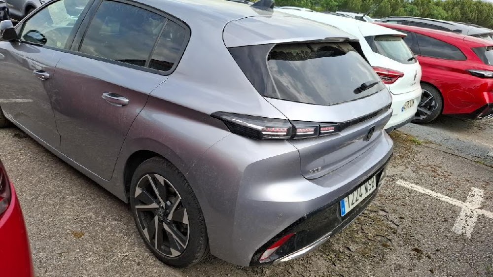 Foto Peugeot 308 8
