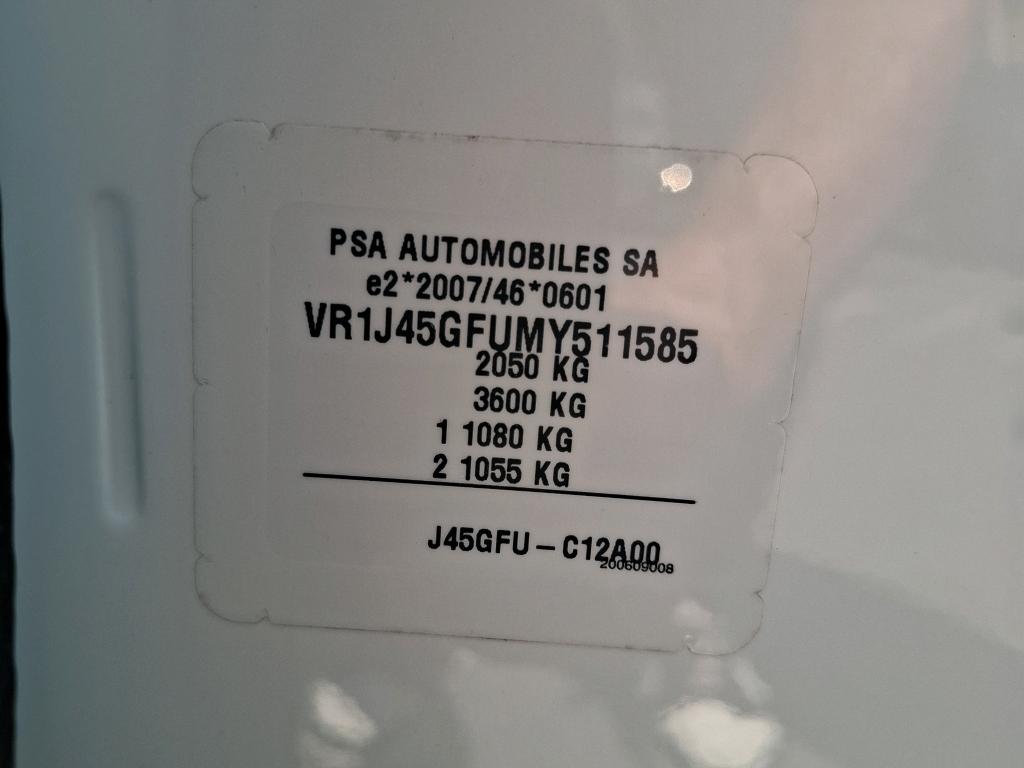 DS DS7 Crossback PureTech 180 EAT8 Performance Line+ 2021