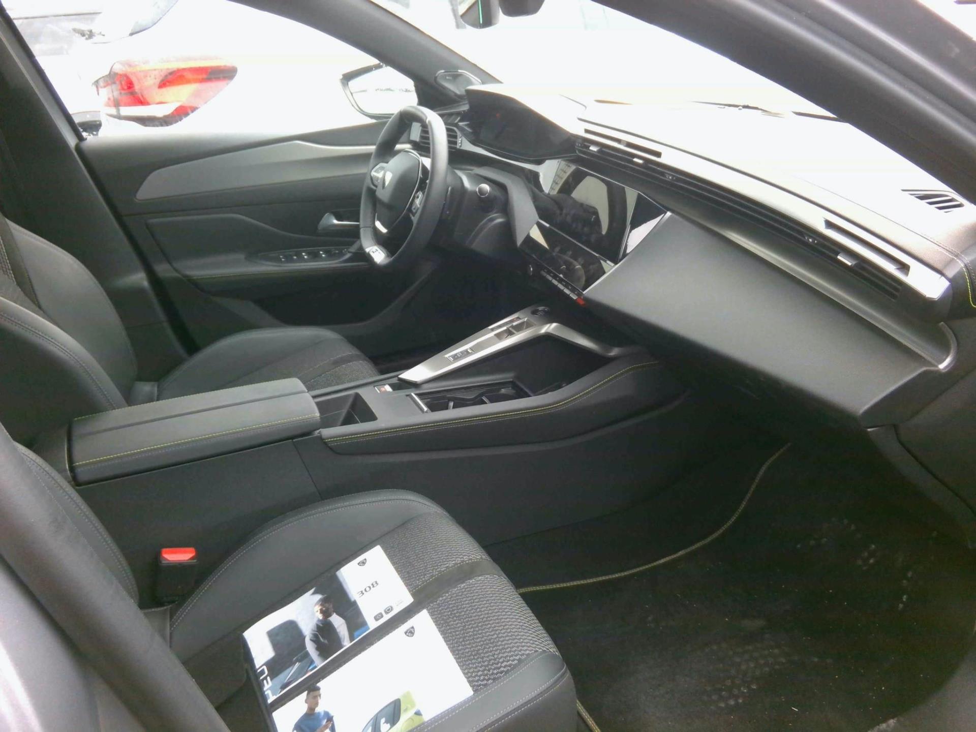 Peugeot 308 PHEV 225 e-EAT8 GT 2024