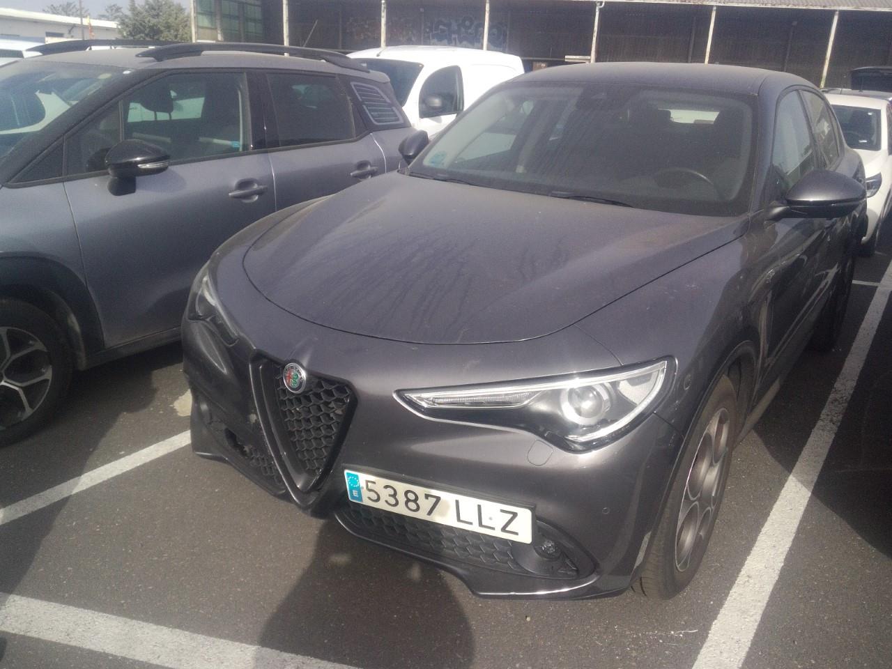 Foto Alfa Romeo Stelvio 3