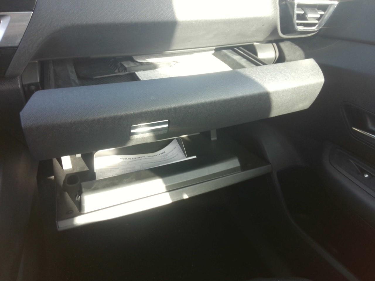 Foto Citroën C4 X 8