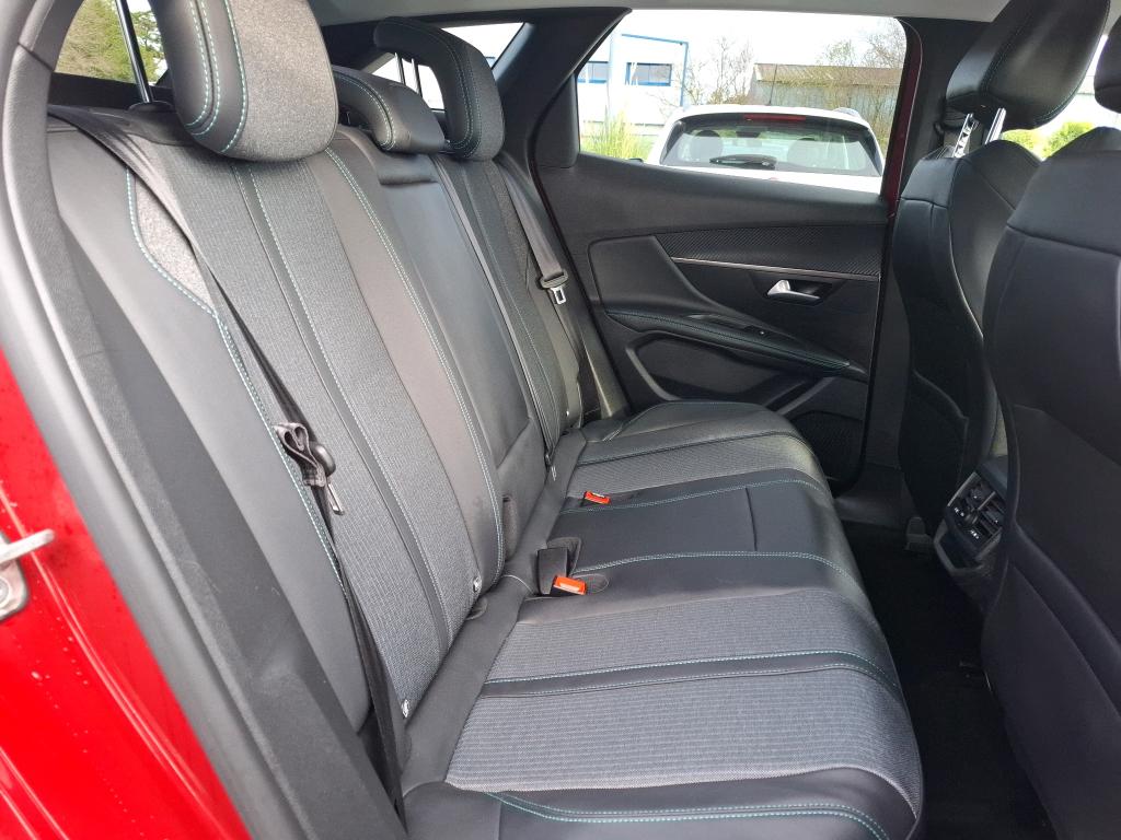 Peugeot 3008 Hybrid 225 e-EAT8 Allure 2022