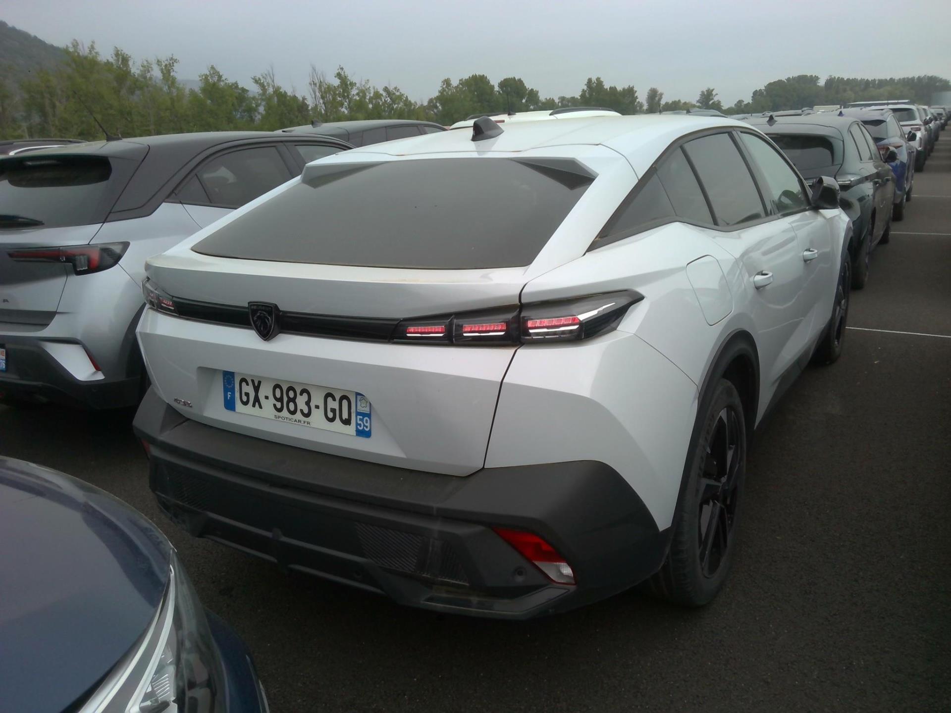 Peugeot 408 Hybrid 136 e-DCS6 Allure 2024