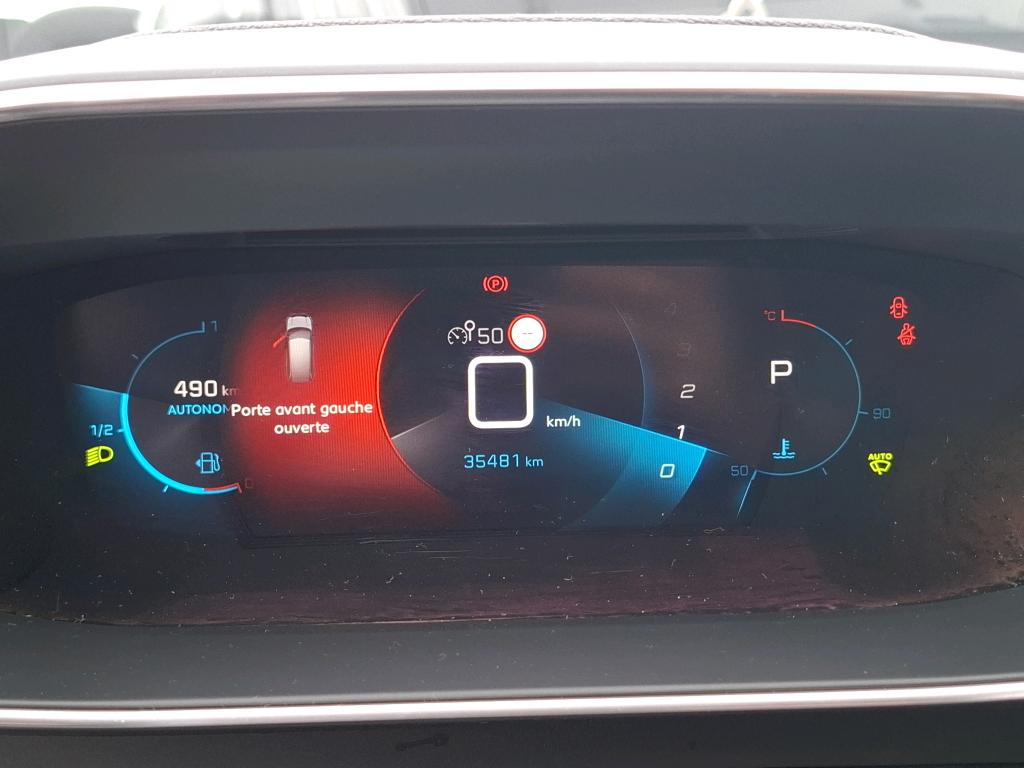 Peugeot 2008 BlueHDi 130 S&S EAT8 Allure Pack 2022