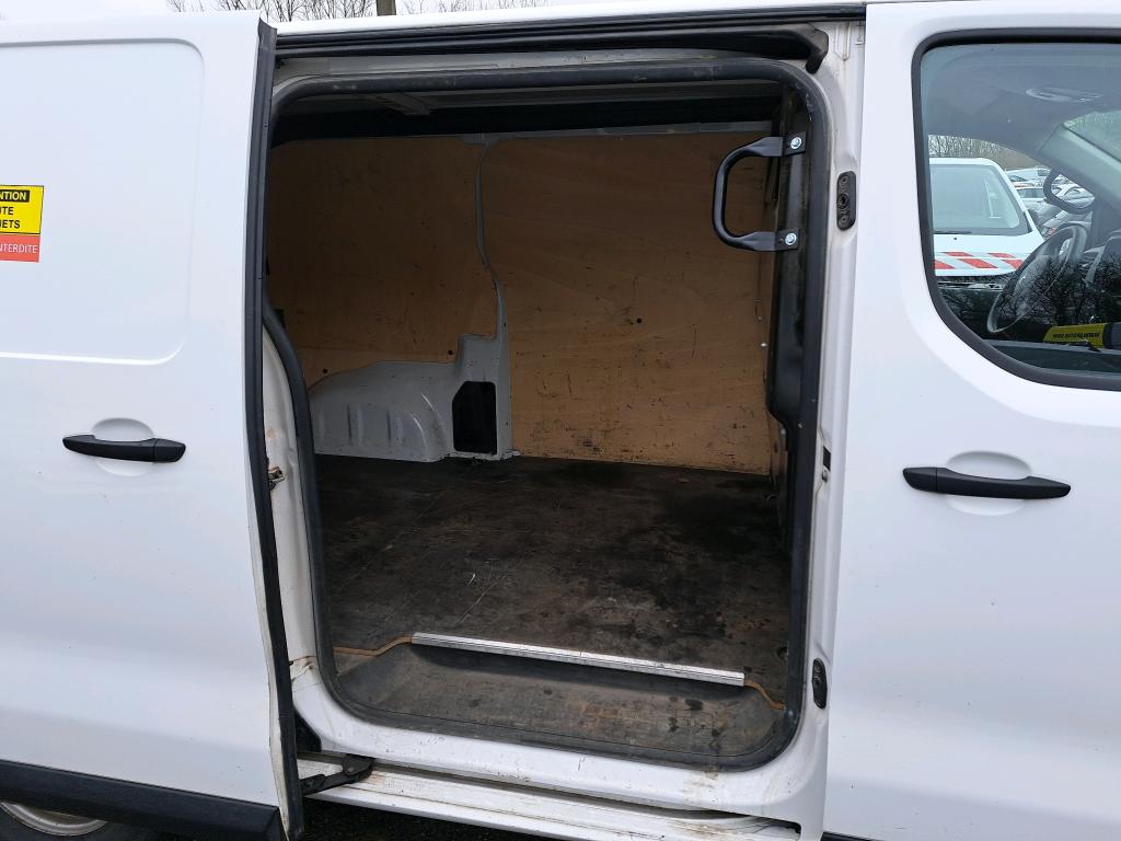 Peugeot EXPERT FGN TOLE STANDARD 2.0  BLUEHDI 120 S&S BVM6 PREMIUM 2018