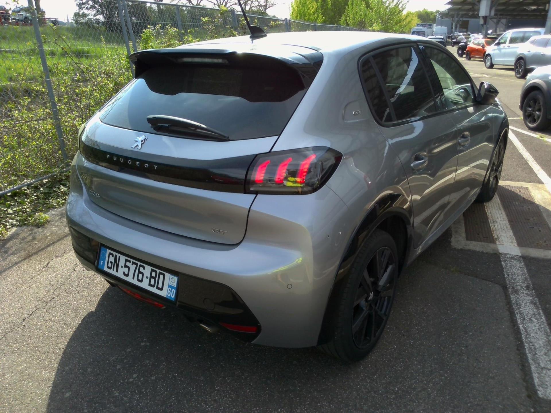 Peugeot 208 PureTech 100 S&S EAT8 GT 2023