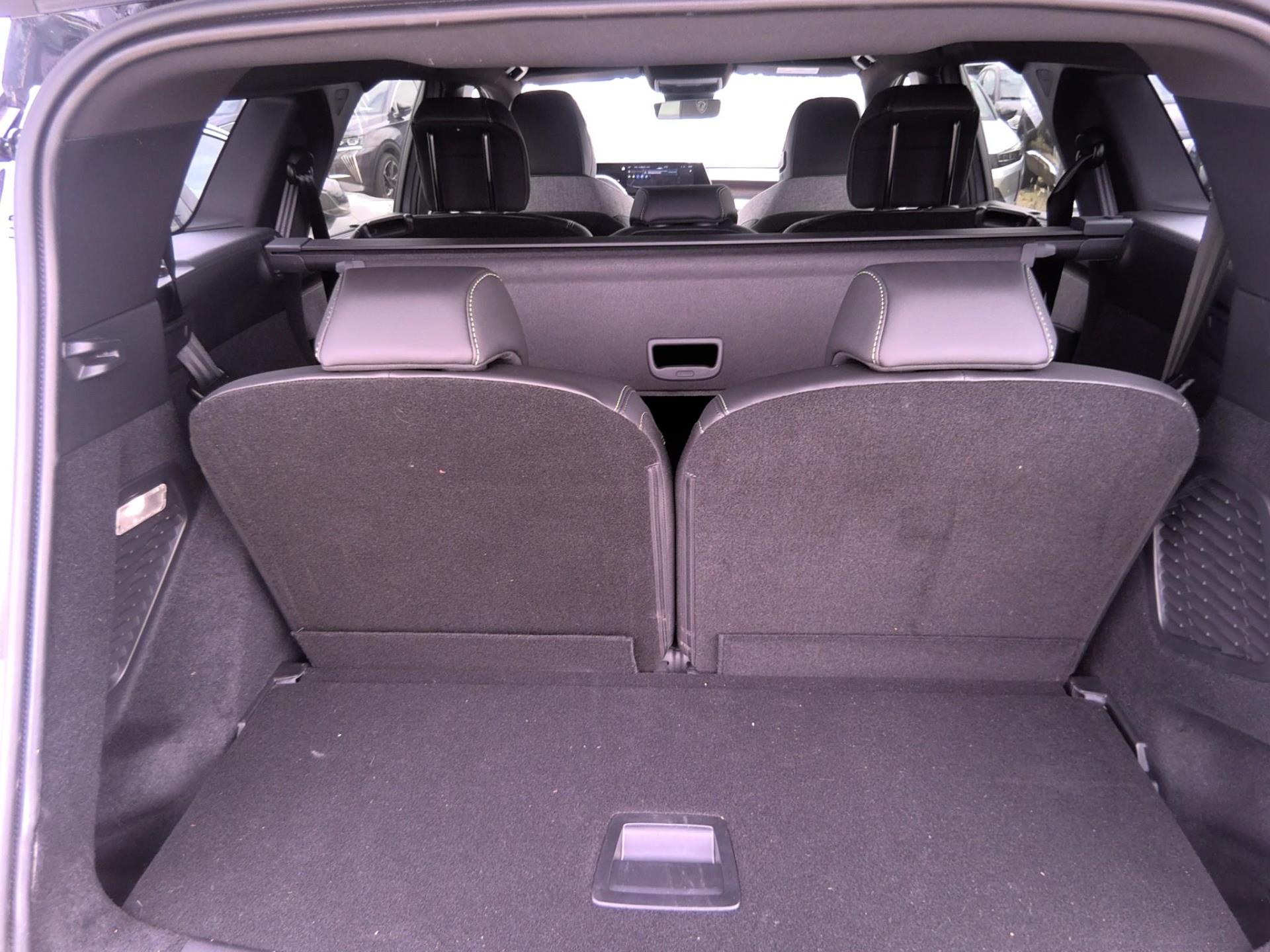Peugeot 5008 Hybrid 136 e-DCS6 GT 2025