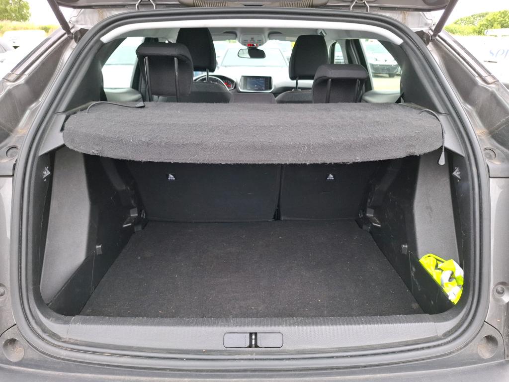 Peugeot 2008 BlueHDi 110 S&S BVM6 Active Business 2021
