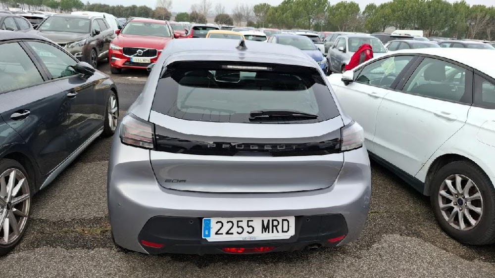 Foto Peugeot 208 8
