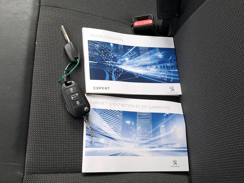 Peugeot EXPERT FGN TOLE STANDARD 2.0 BLUEHDI 120 S&S BVM6 PREMIUM 2018