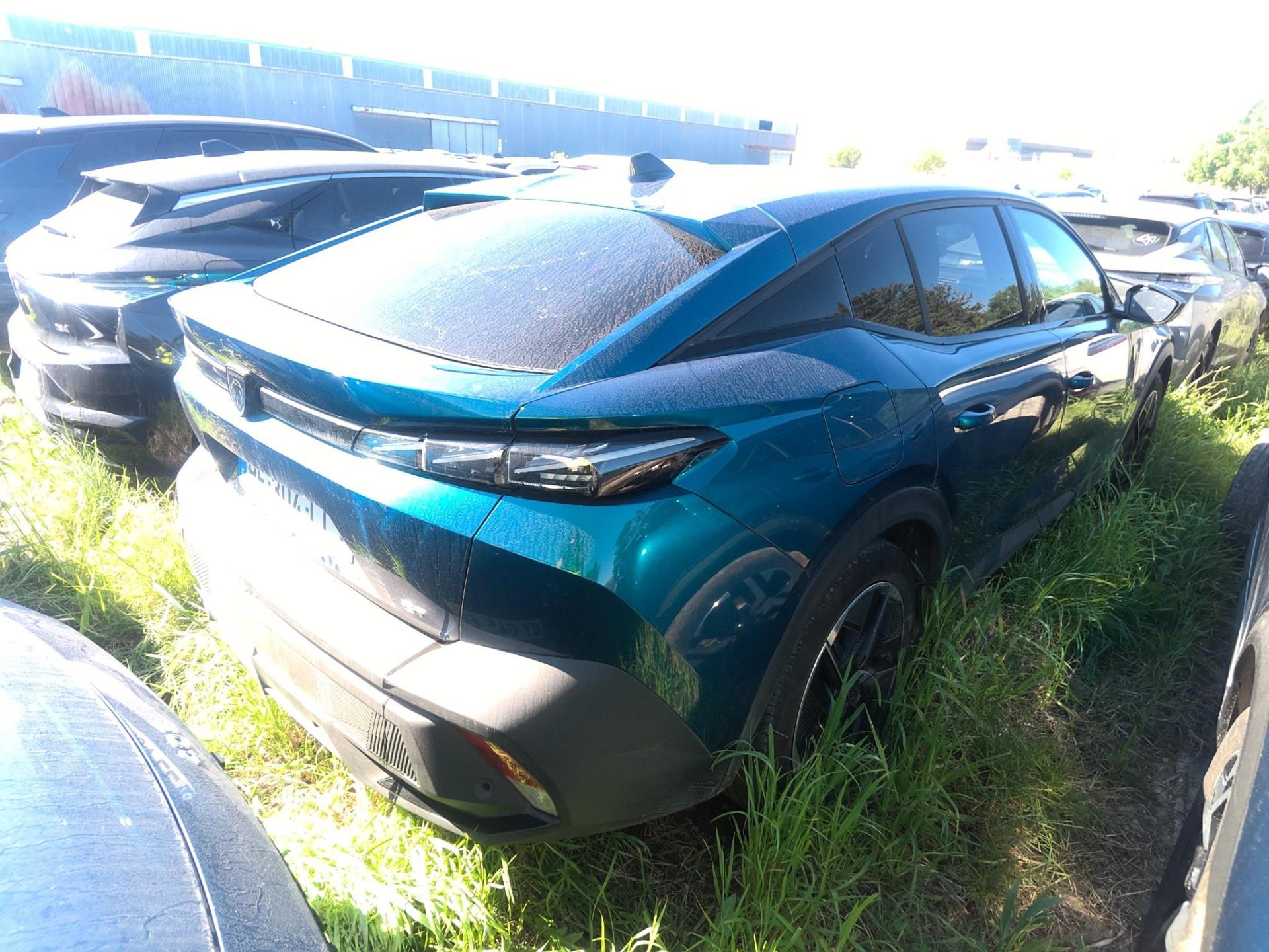 Peugeot 408 Hybrid 145 e-DCS6 GT 2025