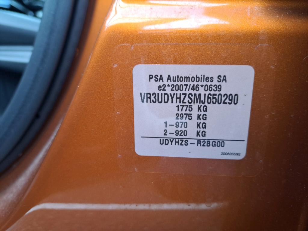 Peugeot 2008 BlueHDi 130 S&S EAT8 Allure Business 2021