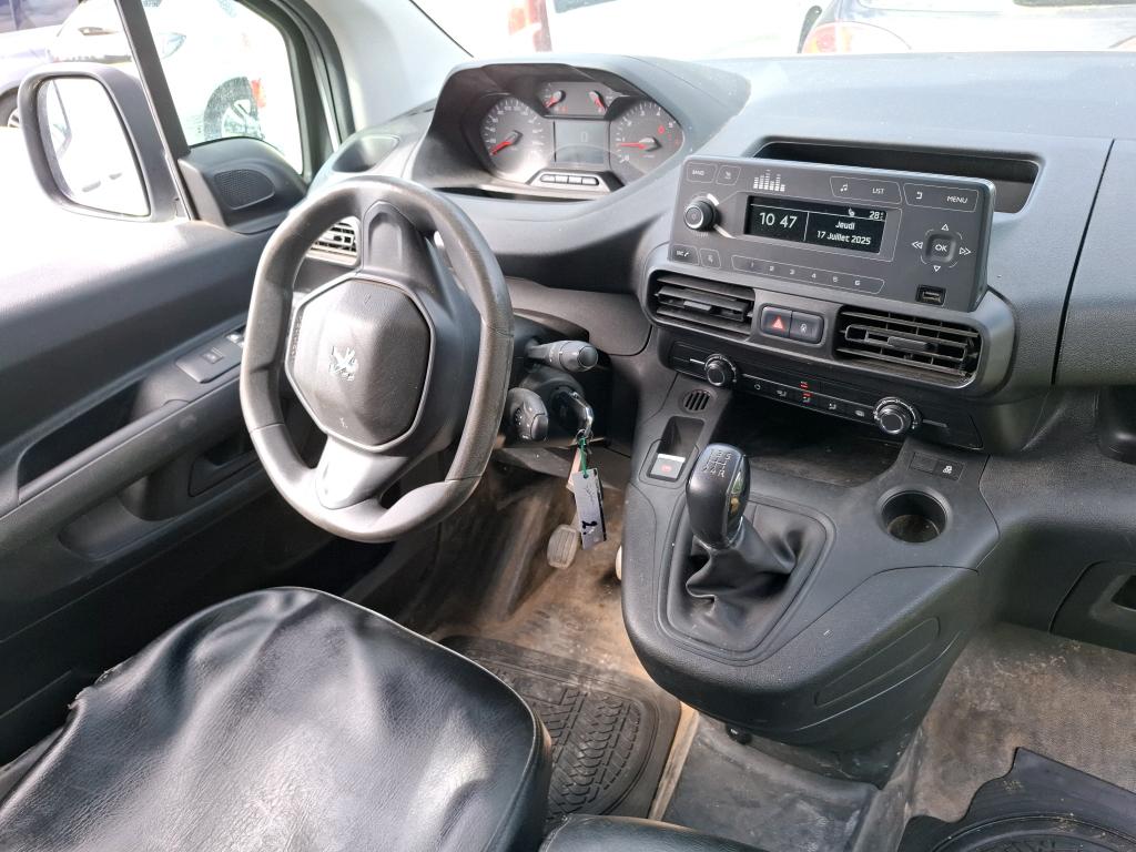 Peugeot PARTNER FOURGON STANDARD 650 KG BLUEHDI 100 S&S BVM5 PREMIUM 2019
