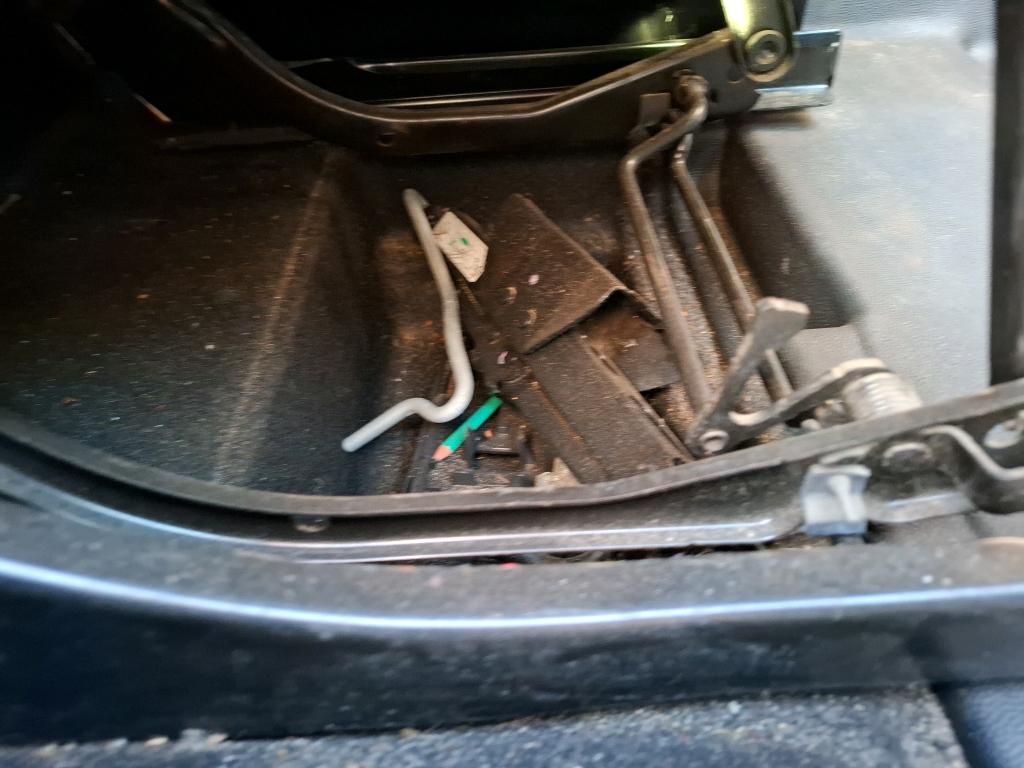 Peugeot PARTNER FOURGON STANDARD 650 KG BLUEHDI 100 S&S BVM5 PREMIUM 2020