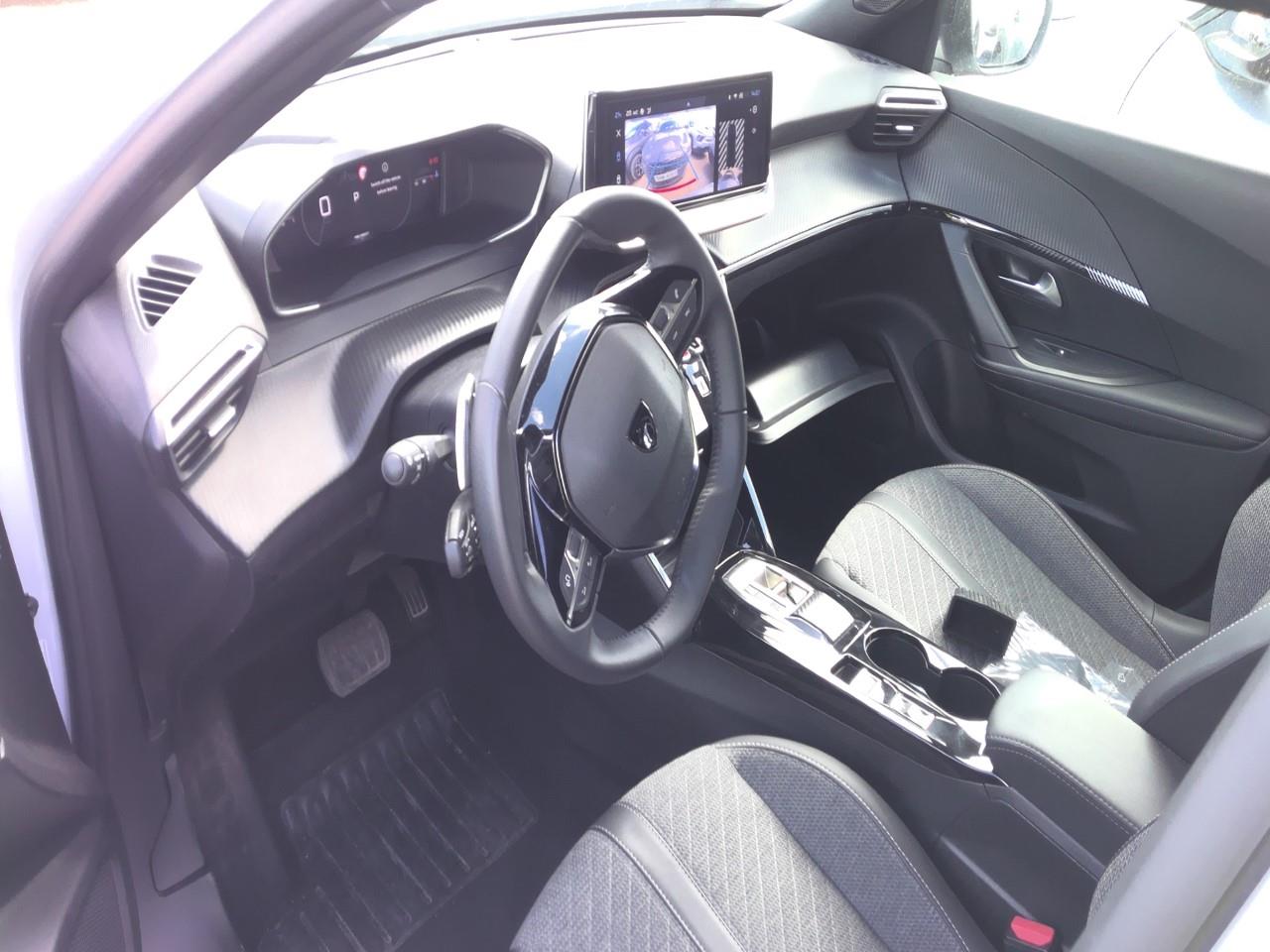 Foto Peugeot 2008 3