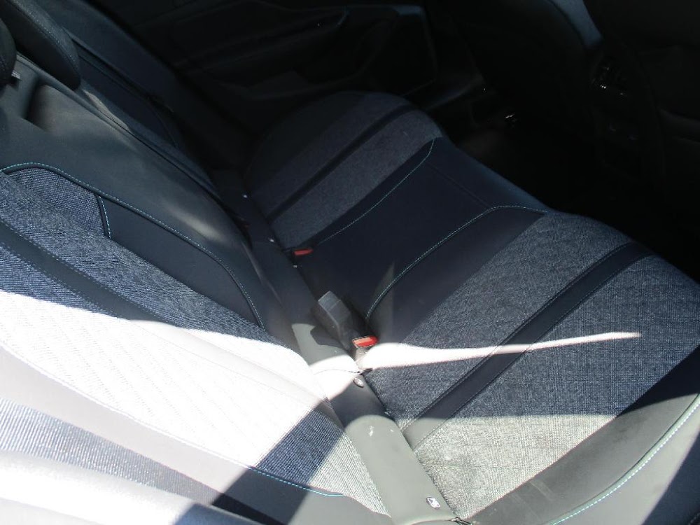 Foto Peugeot 408 13