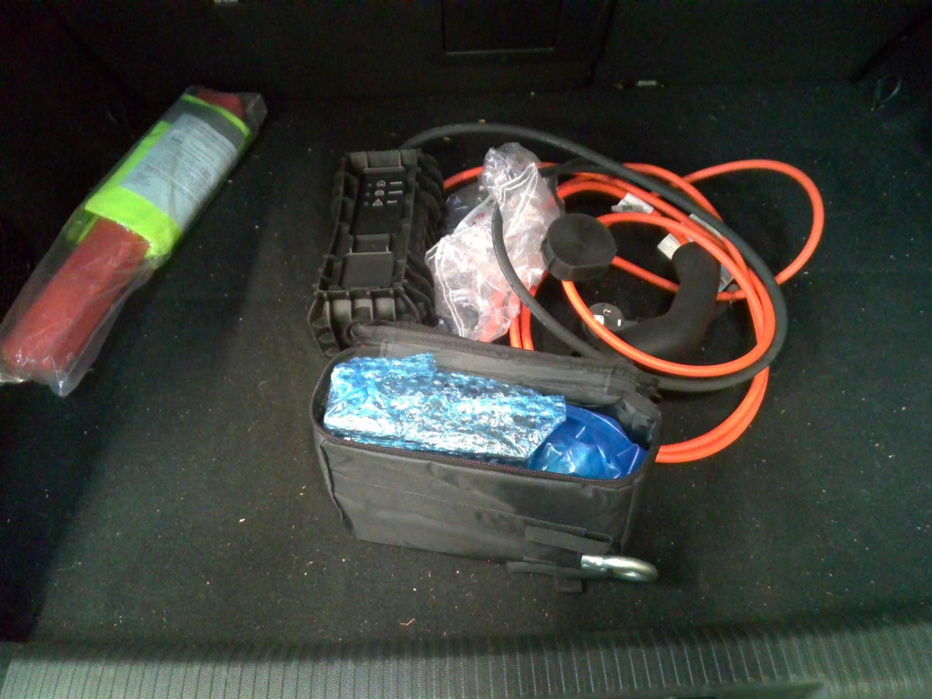 Peugeot 308 PHEV 180 e-EAT8 Allure 2024