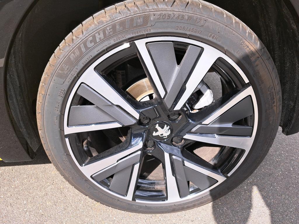 Peugeot 208 PureTech 130 S&S EAT8 GT 2022