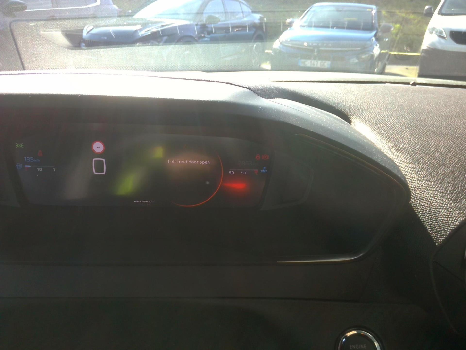 Peugeot 2008 100 S&S BVM6 Allure 2025