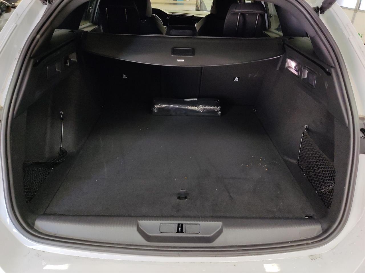 Peugeot 308 III 