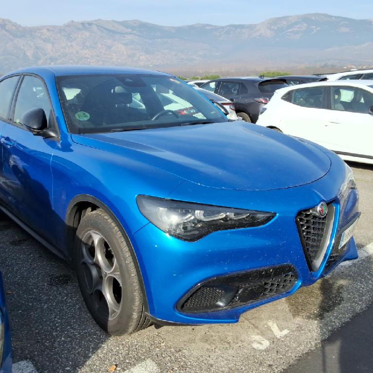 Foto Alfa Romeo Stelvio 10