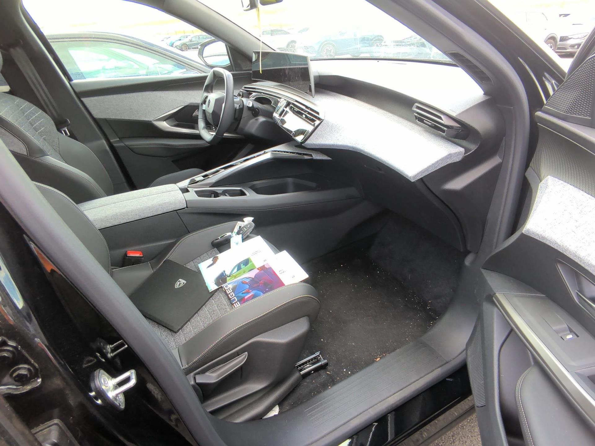 Peugeot 5008 Electrique 210 ch 73 kWh Allure 2026