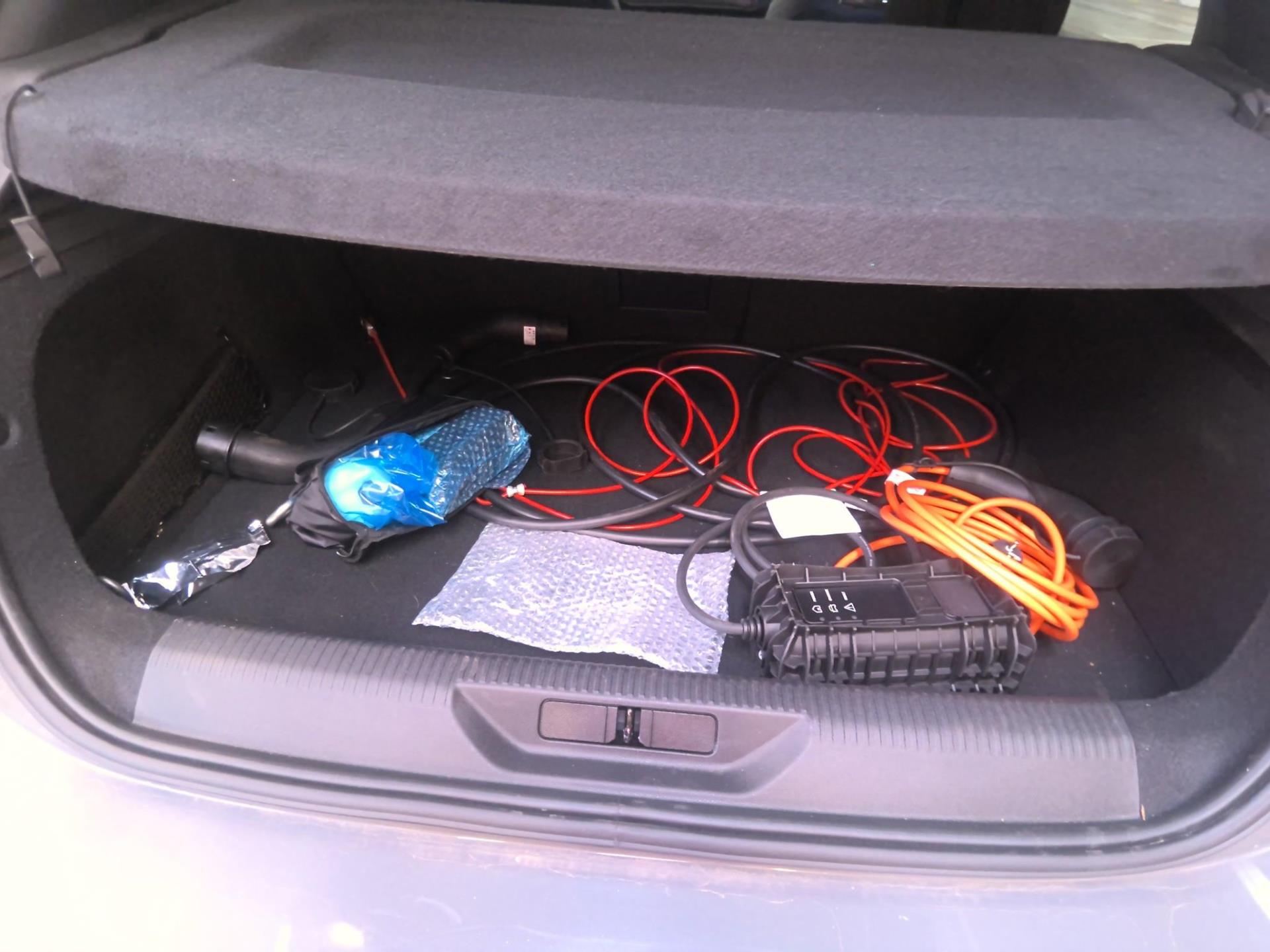 Peugeot 308 PHEV 180 e-EAT8 Allure 2024