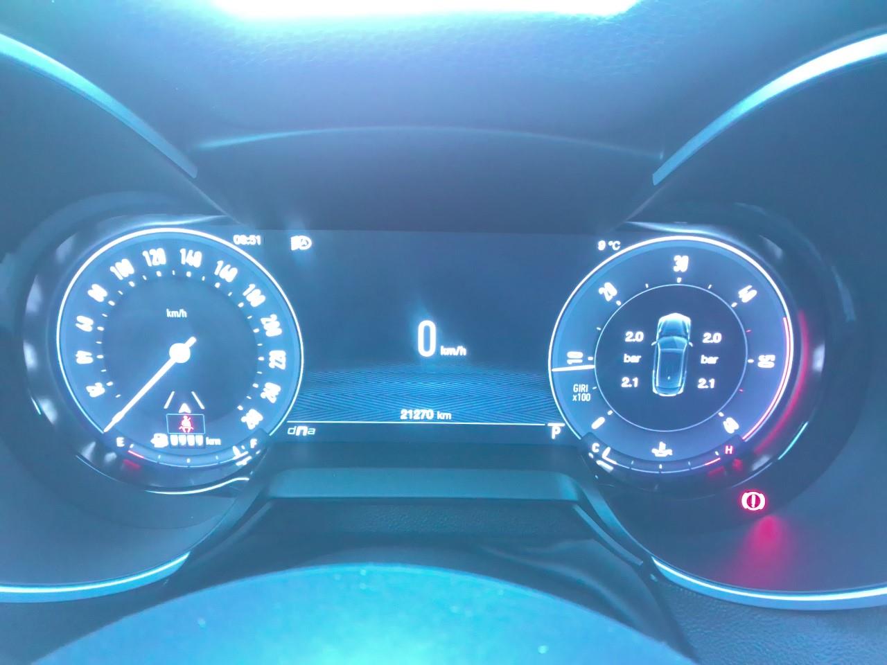 Foto Alfa Romeo Stelvio 5