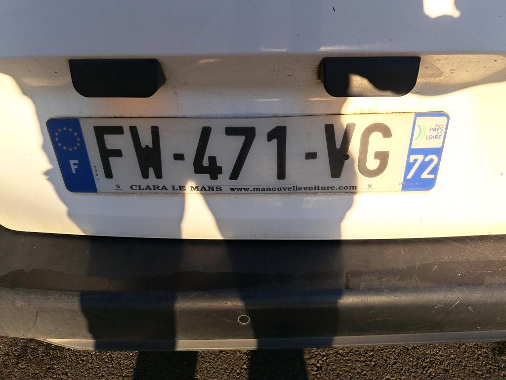 Peugeot PARTNER FOURGON STANDARD 650 KG BLUEHDI 75 BVM5 PREMIUM 2021