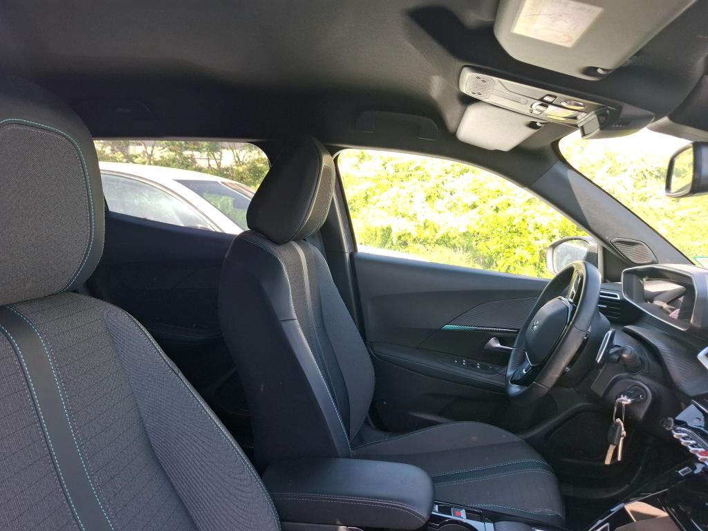 Peugeot 2008 BlueHDi 130 S&S EAT8 Allure Pack 2022