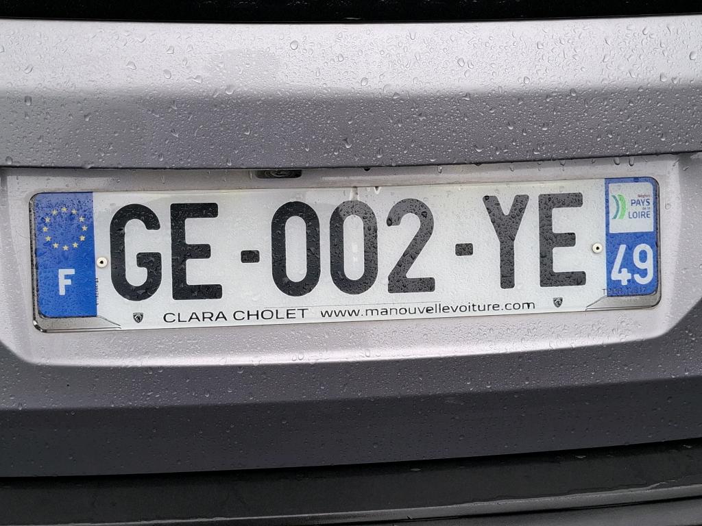 Peugeot 3008 BlueHDi 130ch S&S EAT8 Active Pack 2022