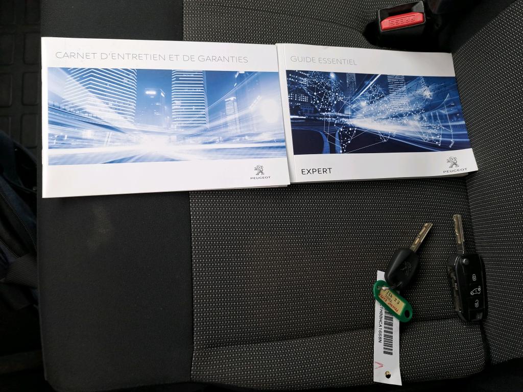 Peugeot EXPERT FGN TOLE STANDARD 2.0  BLUEHDI 120 S&S BVM6 PREMIUM 2018