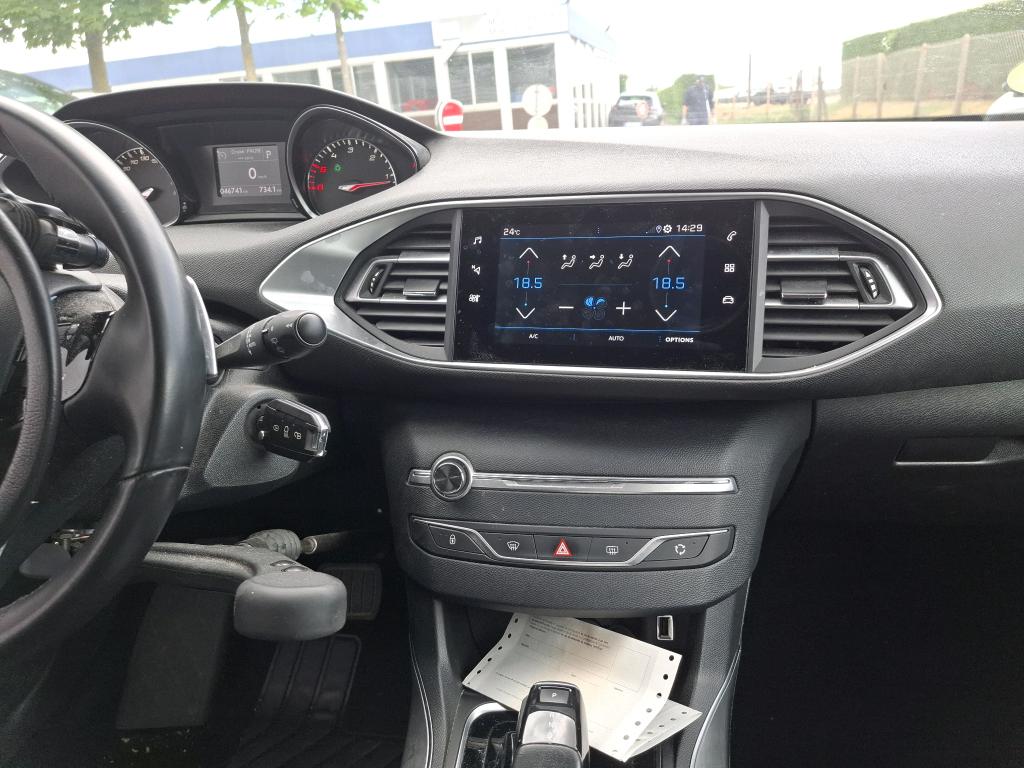 Peugeot 308 BlueHDi 130ch S&S EAT8 Active Pack 2021