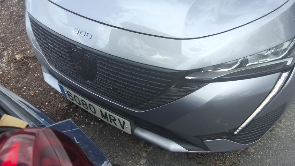 Peugeot 308 308 5p Allure BlueHDi 130 S&S EAT8