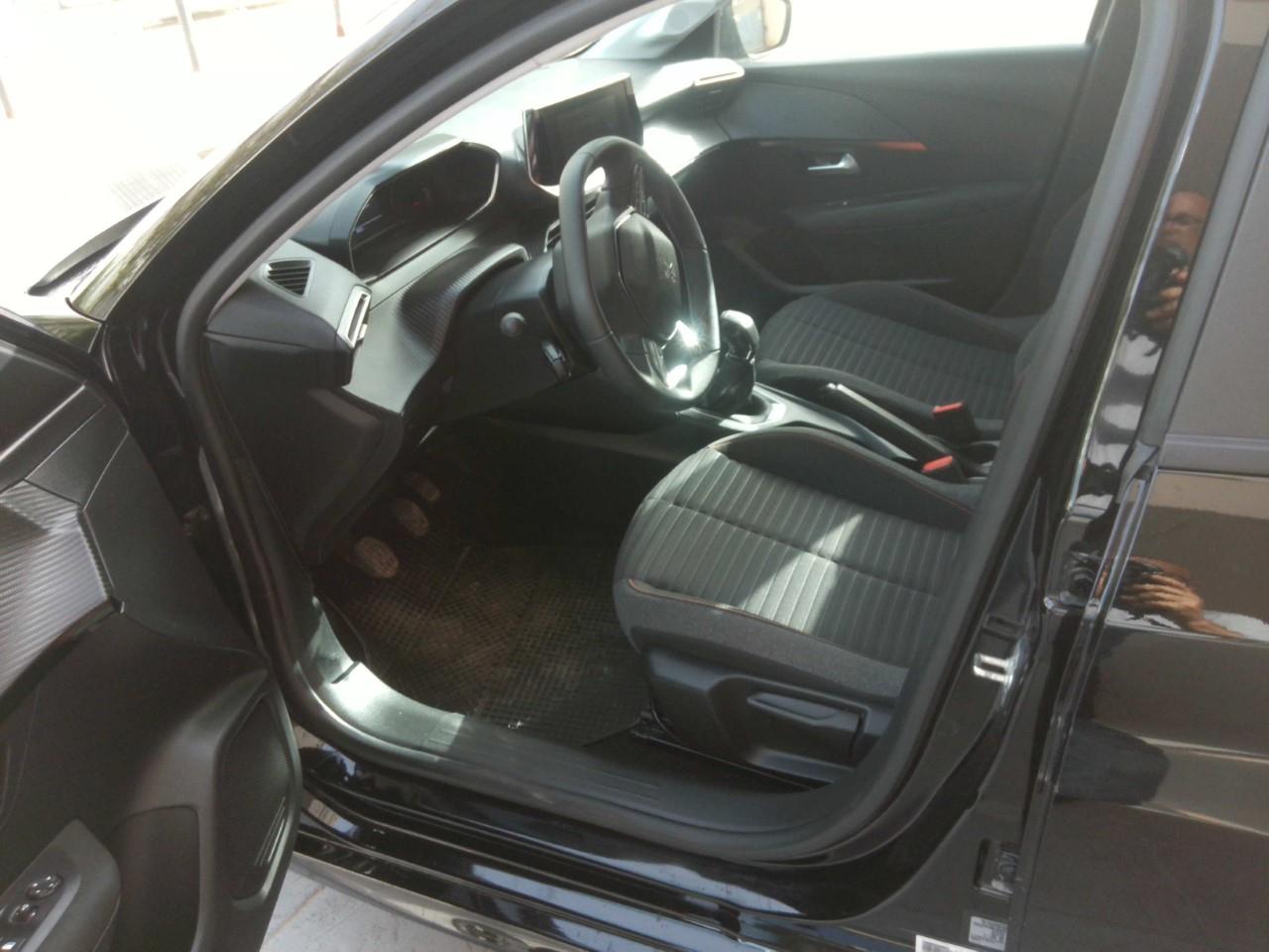 Foto Peugeot 208 3