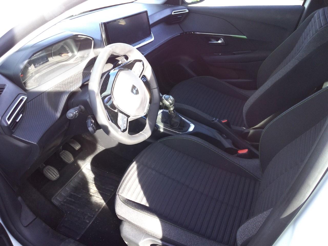 Foto Peugeot 208 5