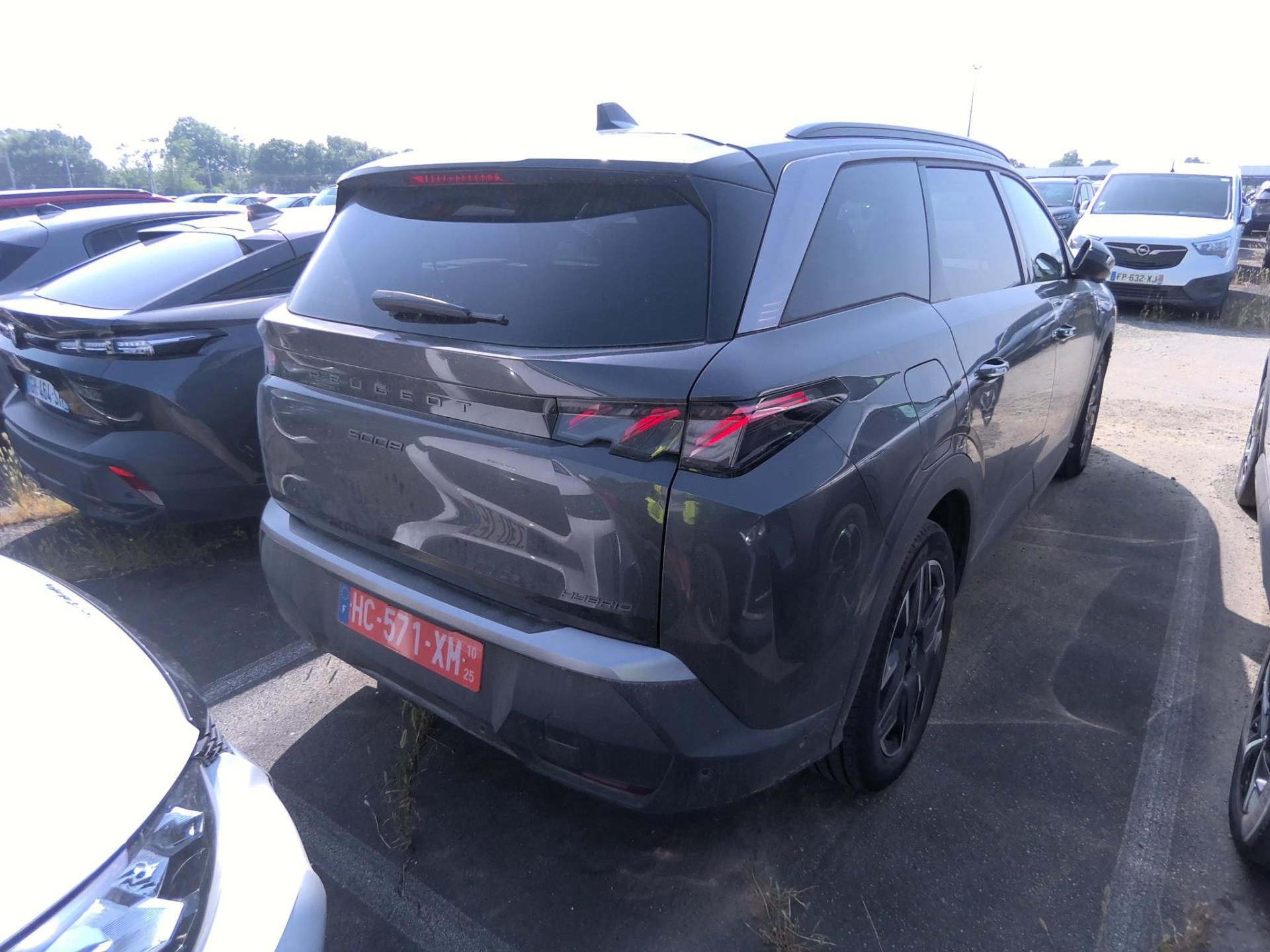 Peugeot 5008 Hybrid 136 e-DCS6 GT 2025