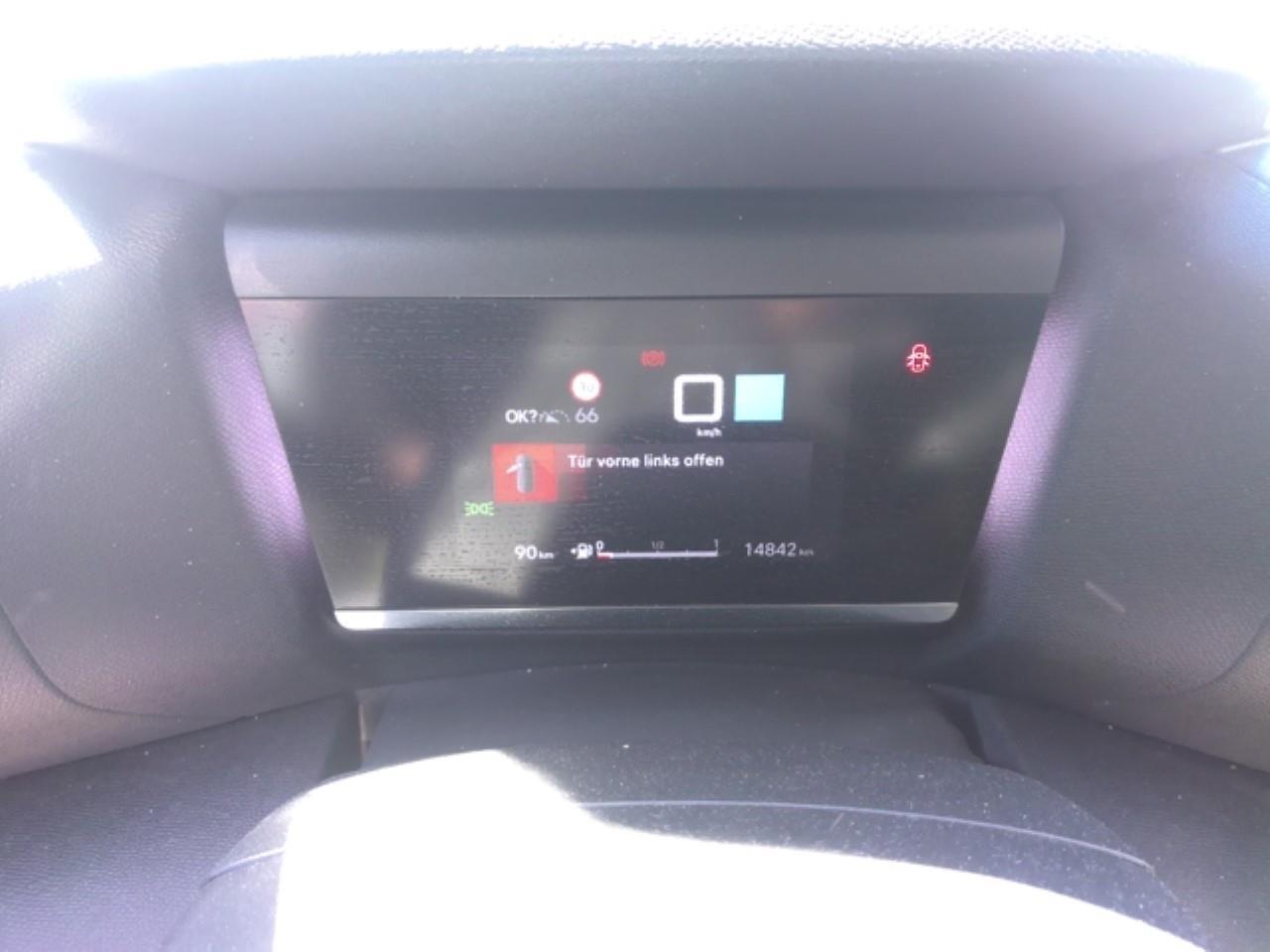 Foto Citroën C4 X 11