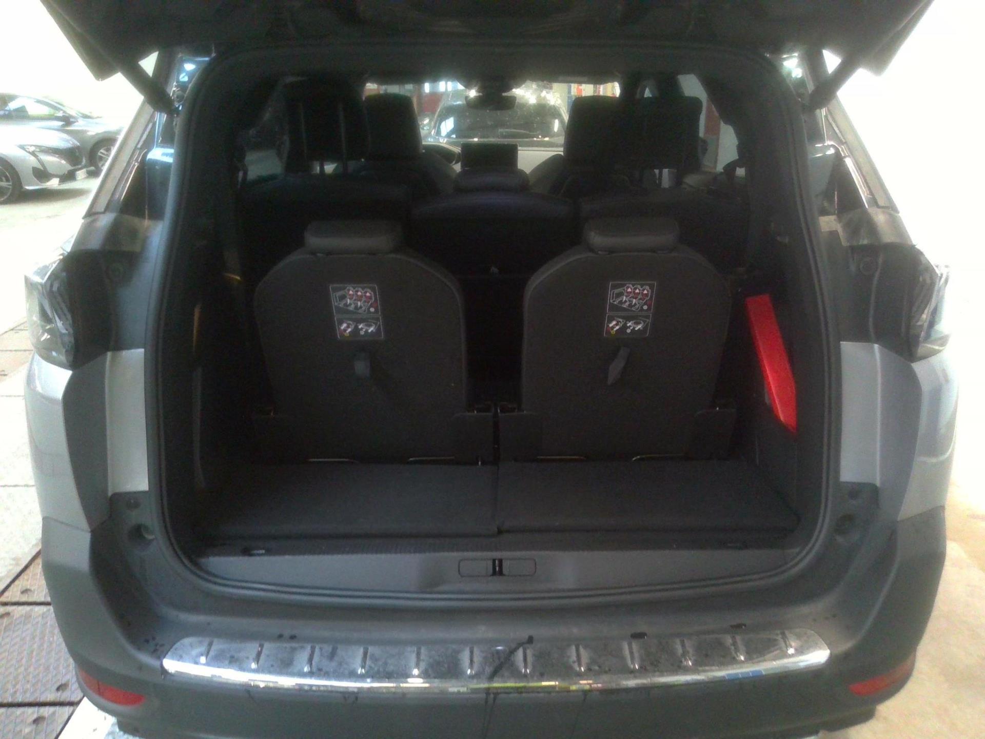 Peugeot 5008 BlueHDi 130ch S&S EAT8 GT 2023
