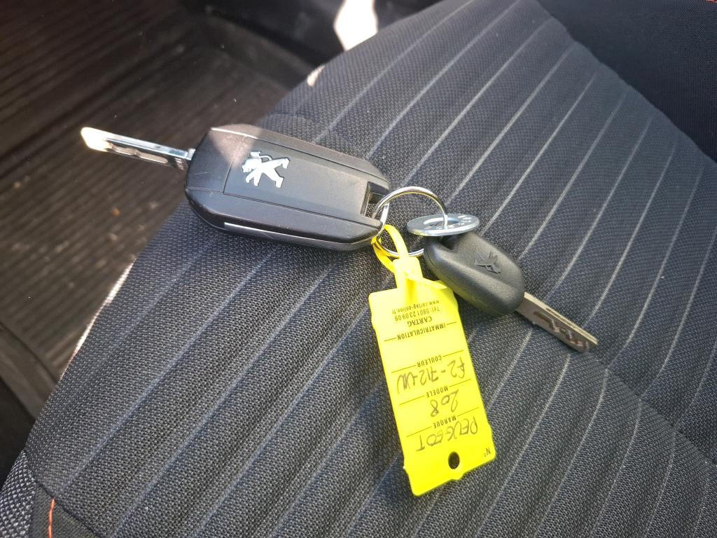 Peugeot 208 BlueHDi 100 S&S BVM6 Active 2021