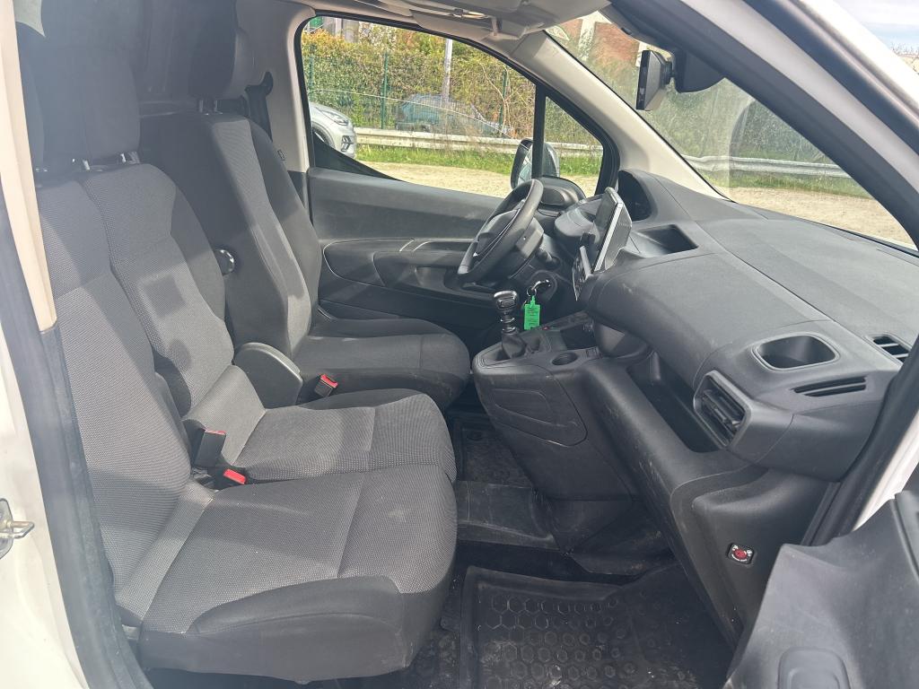 Peugeot PARTNER FOURGON STANDARD 650 KG BLUEHDI 100 S&S BVM6 ASPHALT 2022