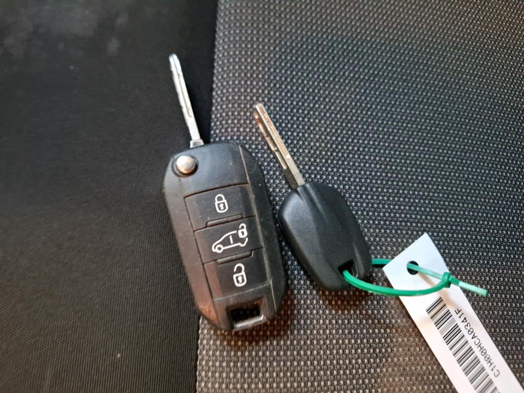 Peugeot EXPERT FGN TOLE STANDARD 2.0  BLUEHDI 120 S&S BVM6 PREMIUM 2018