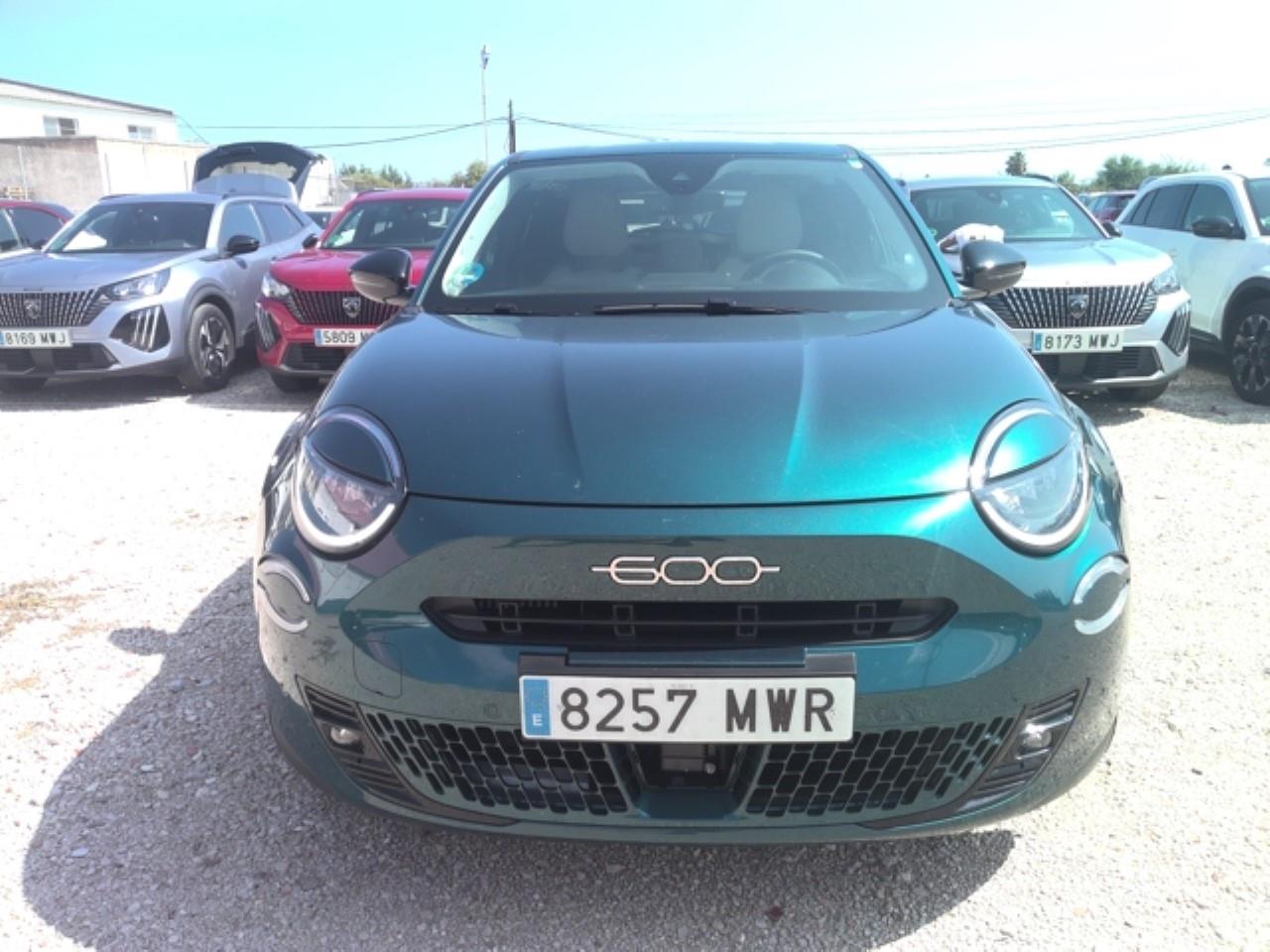Fiat 600 Nuevo Fiat 600 MHEV La prima 1.2 74kW (100CV) DDCT
