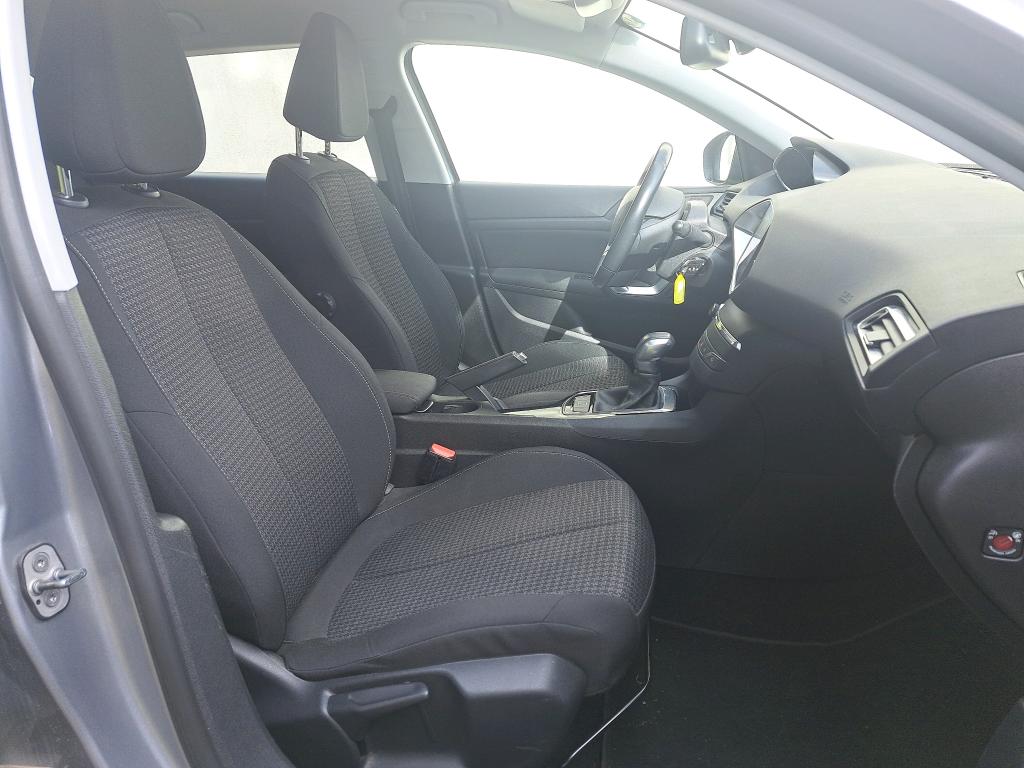 Peugeot 308 SW 1.6 BlueHDi 120ch S&S EAT6 Active Business 2017